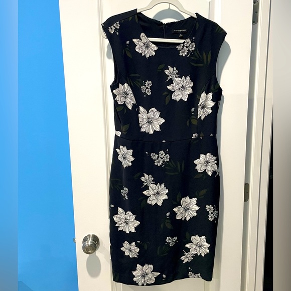 Banana Republic Professional Sleeveless Floral Sheath Dress Size 12 - Picture 1 of 6
